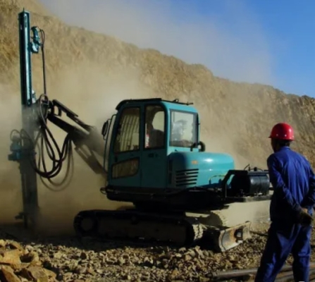 Plate-forme de forage de roche de Blasthole, perçage de marteau supérieur Rig Crawler Type For Blasting