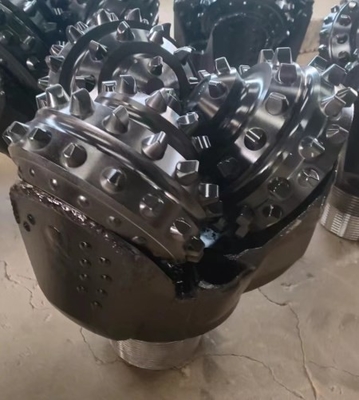 14 3 / 4 Iadc517 Api Tricône de dent en acier Hard Rock ouvert ou roulement scellé