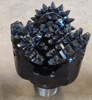 Api Standard Tricône Roller Bit 14 3/4'' Iadc 127 Dent Acier