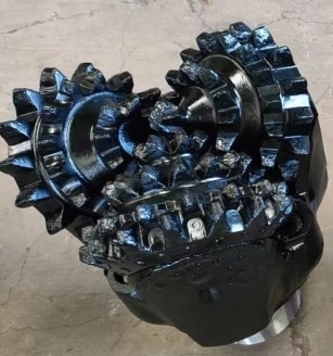 Api Standard Tricône Roller Bit 14 3/4'' Iadc 127 Dent Acier