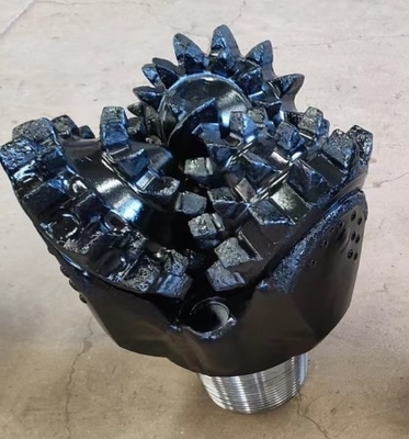 14 3/4&quot; peu de roche tricône de dent d'acier d'Iadc117g pour le forage de pétrole et le forage géologique