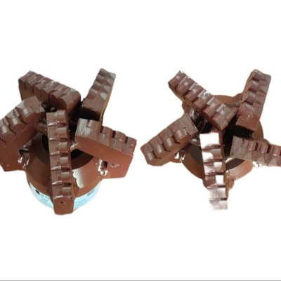Type adapté aux besoins du client d'étape de peu de perceuse de Pdc de taille forage de roche doux avec 5 ailes