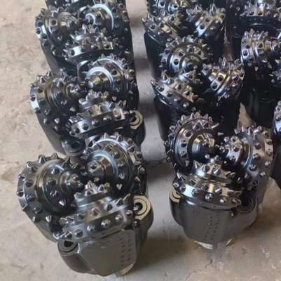 200 mm IADC545 Forage aérien Tricone Rock Bit pour les projets de forage minier