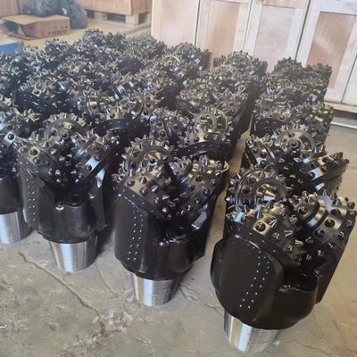 API Standard TCI Tricone Rock Bit 200mm IADC545 Forage de puits miniers ou d'eau