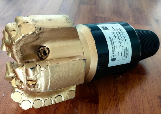 Paramètres de détection des déchets de haute performance avec protection de gauge pour le forage géothermique