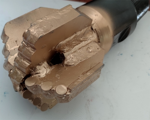 Perçage durable PDC pour le forage de l'eau pétrole et gaz 5 1/2 pouces de diamètre Tailles de quotas
