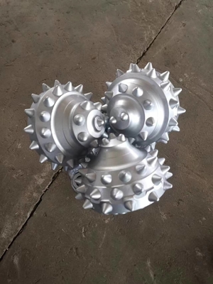 200 mm Bits de Tricone IADC535 Bits de Dill de roche de forage de puits miniers Bits de forage de puits miniers