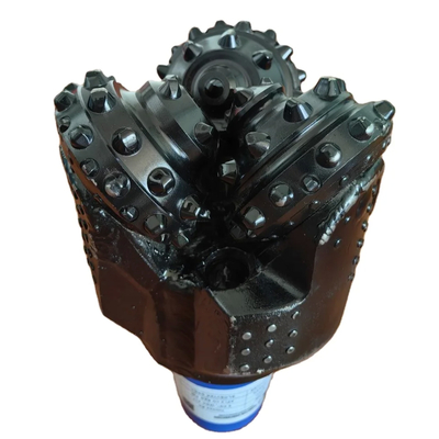 30 M profondeur maximale du trou Rig de forage intégré avec cabine et tuyau de forage de 114 mm OD