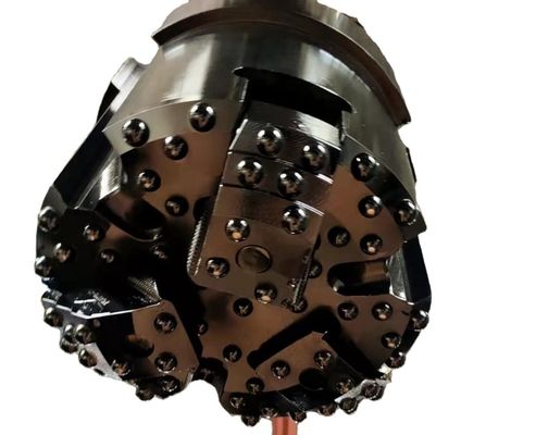 Foreuse d'exploration profonde à course coulissante de 1200 mm pour une profondeur de forage maximale de 1400 m et performances