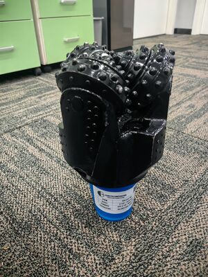 Trépan Tricône IADC637 6 1/2 pouces avec inserts en carbure de tungstène pour forage en formation dure