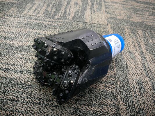 Trépan Tricône IADC637 6 1/2 pouces avec inserts en carbure de tungstène pour forage en formation dure