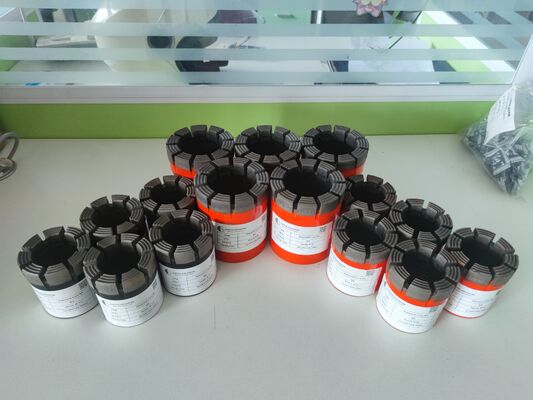 Trépans de carottage diamantés fil-guide BQ/NQ/HQ/PQ avec longue durée de vie pour l'exploration minière