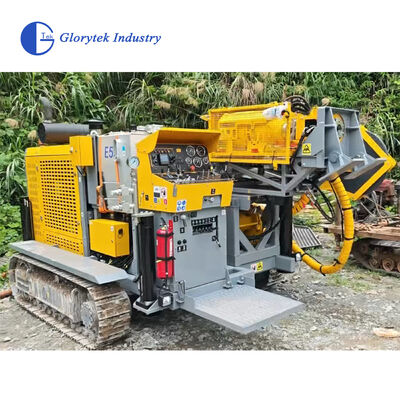 Carotteuse/unité de forage hydraulique entièrement télécommandée E5 pour mines à ciel ouvert, profondeur BQ de 1530m, moteur Cummins de 153kW